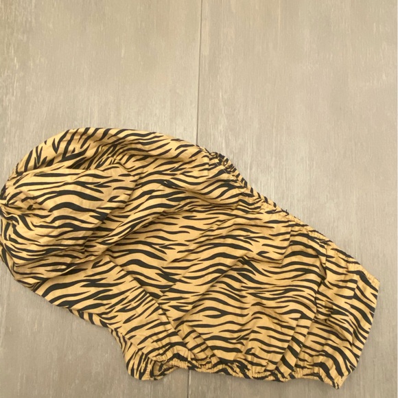 SWF One-Shoulder Puff Sleeve Tiger Top - Picture 2 of 3